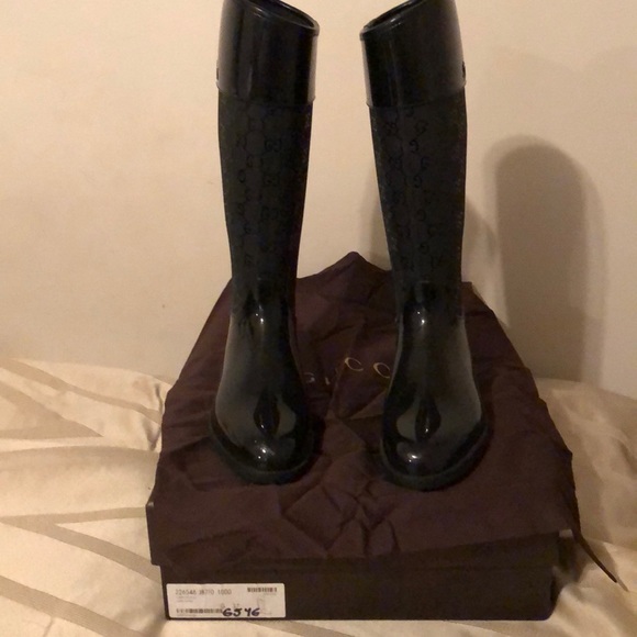 COPY - Gucci Rain Boots - Picture 1 of 4